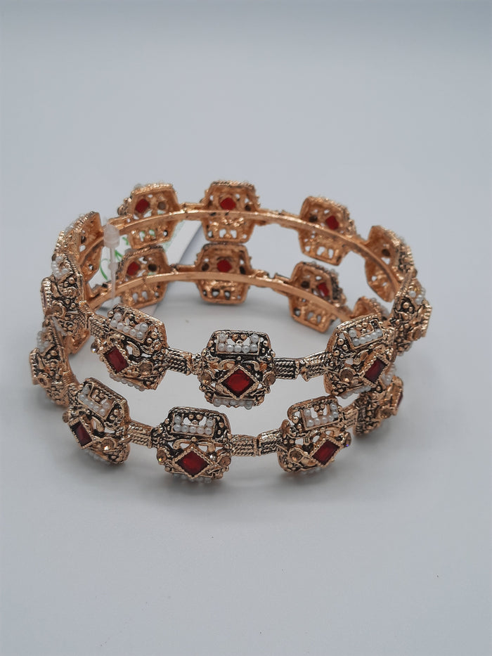 A pair of 2 Bangle 2.80 size in shades of golden and red - NATASHAHS