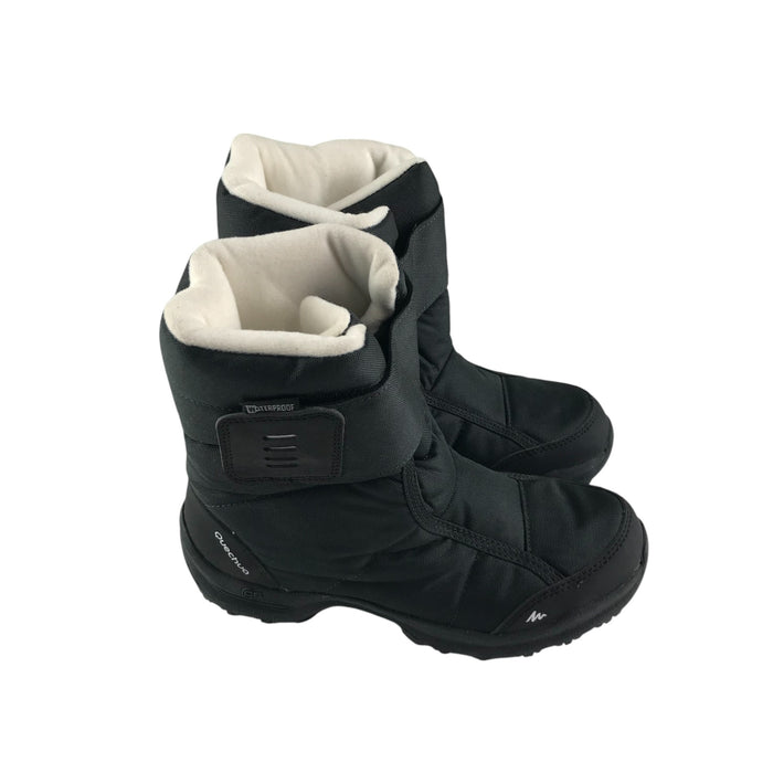 Decathlon size UK 5 black winter boots