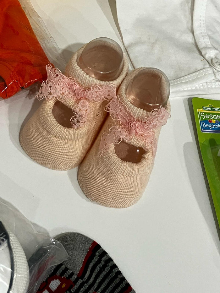 Baby clothing gift sets ideal for baby showers and new born baby occasions - SET A - NATASHAHS