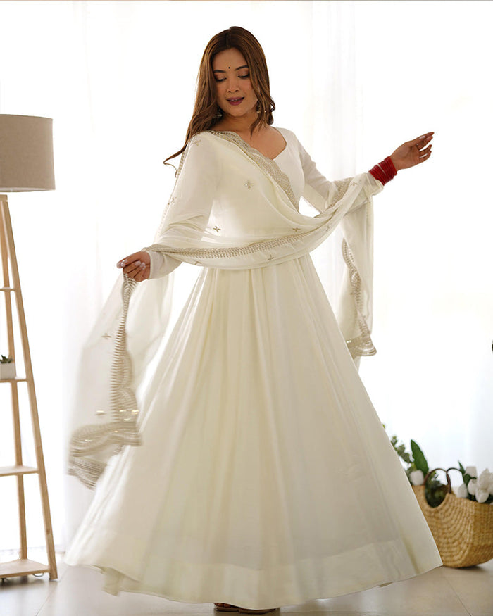 BEAUTIFUL WHITE COLOR PURE CHANDERI SILK THREE PIECE ANARKALI SUIT