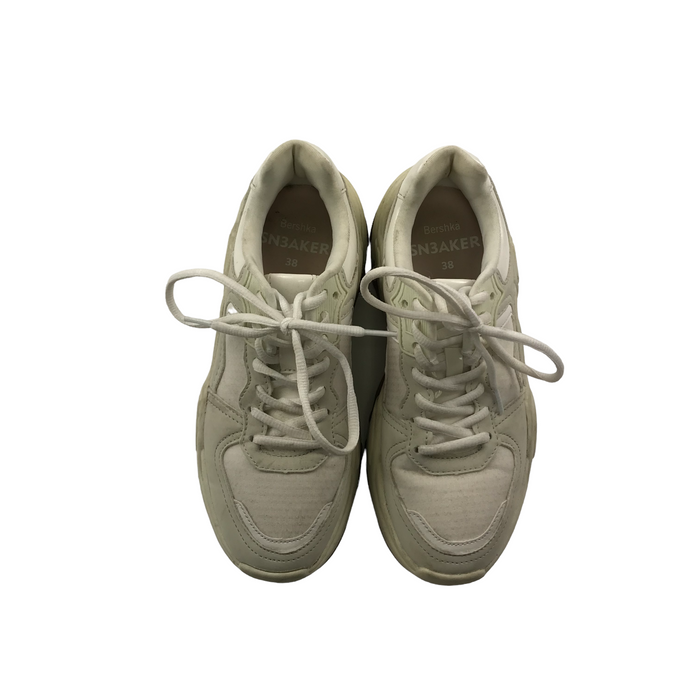 Bershka size UK 5 white trainers