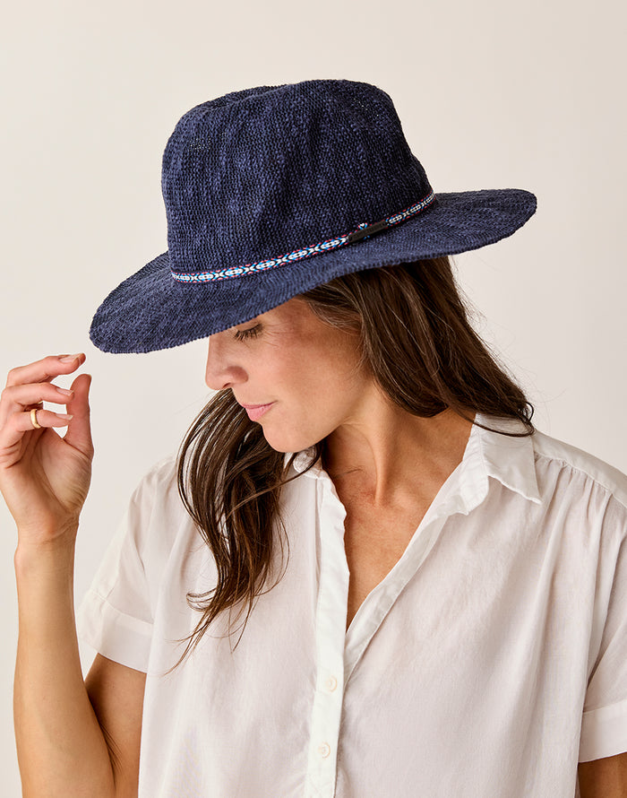 Capistrano Crushable Hat: Navy