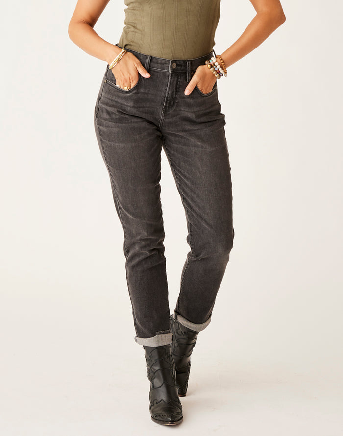 Carson Hi Rise Jean: Washed Black