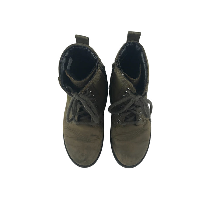 Clarks size 13g (jr) kharki high top boots