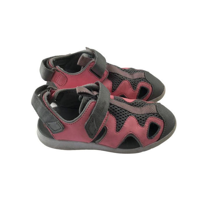 Clarks size UK 11.5 (jr) grey pink strap sandals