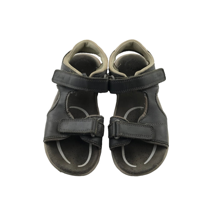 Clarks size UK 12.5 (jr) grey sandals