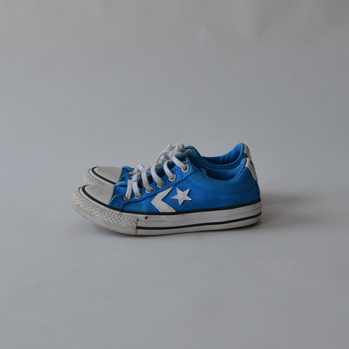 Converse size UK 12 (jr) blue canvas trainers