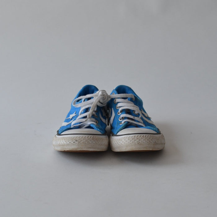 Converse size UK 12 (jr) blue canvas trainers