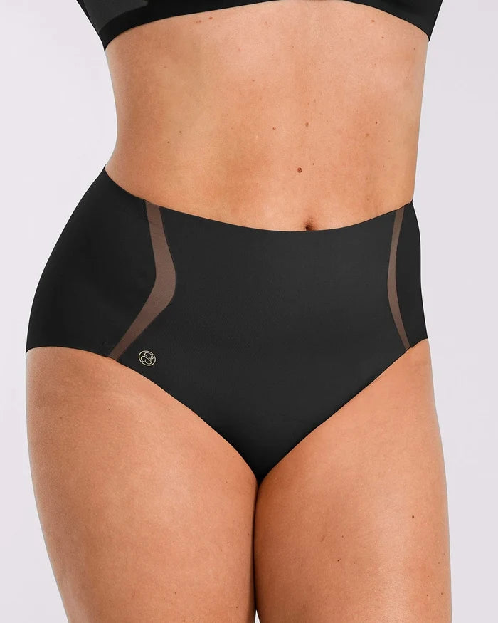 Curve Code™ Contour Comfy Smoothing Brief