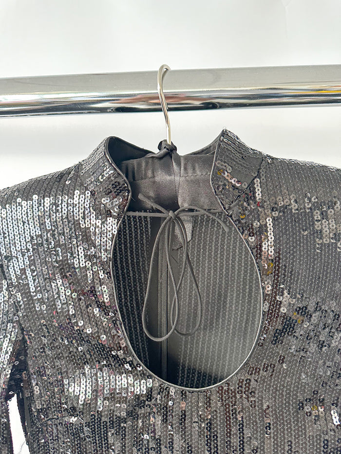 De La Vali Lazarus Black Sequinned Keyhold Neck Midi Dress