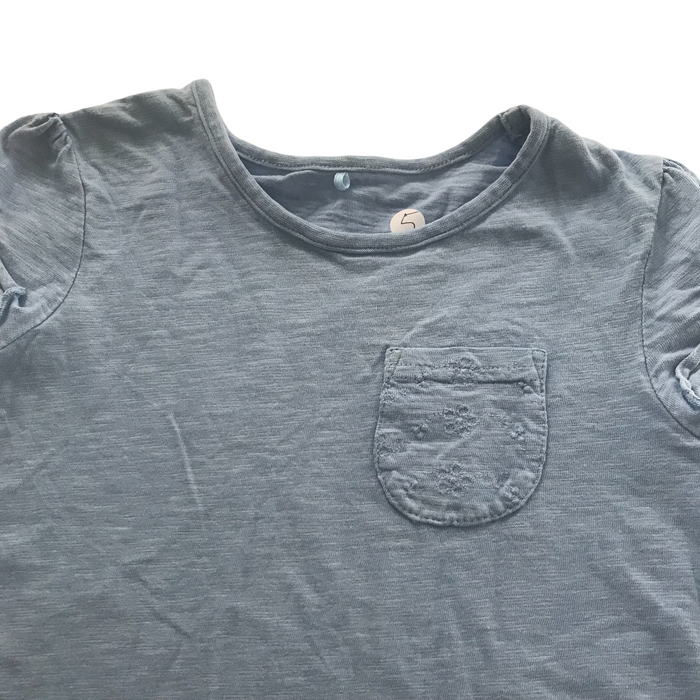 Preloved kids t-shirt