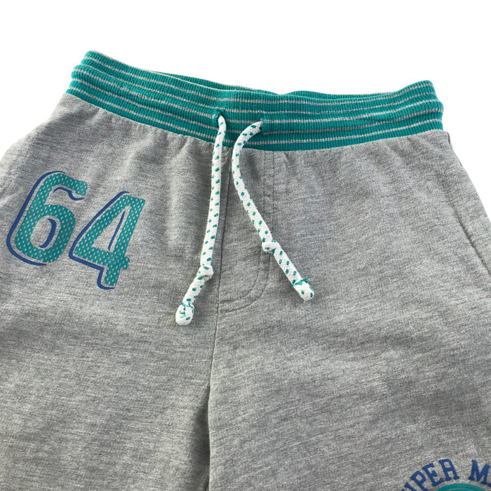 George 5-6 years grey with green shorts