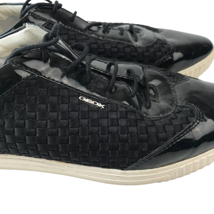 Geox size UK 5 black pointy trainers