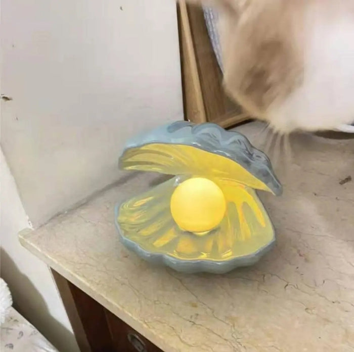 Gorgeous Ceramic Clam Shell Storage/Night Light