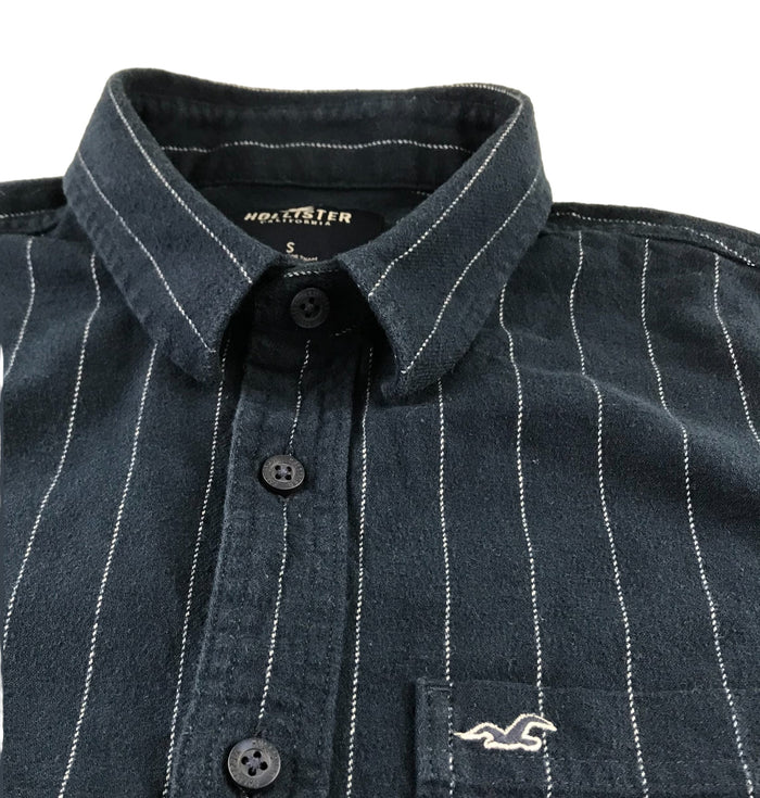 Hollister men S dark charcoal striped long sleeve buttoned cotton shirt