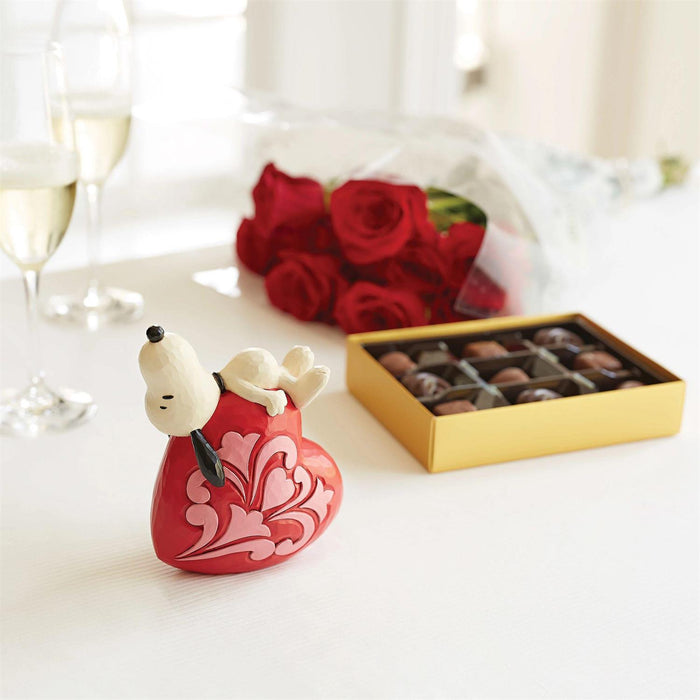 Jim Shore x Peanuts - Snoopy Laying on Heart Figurine 6014345