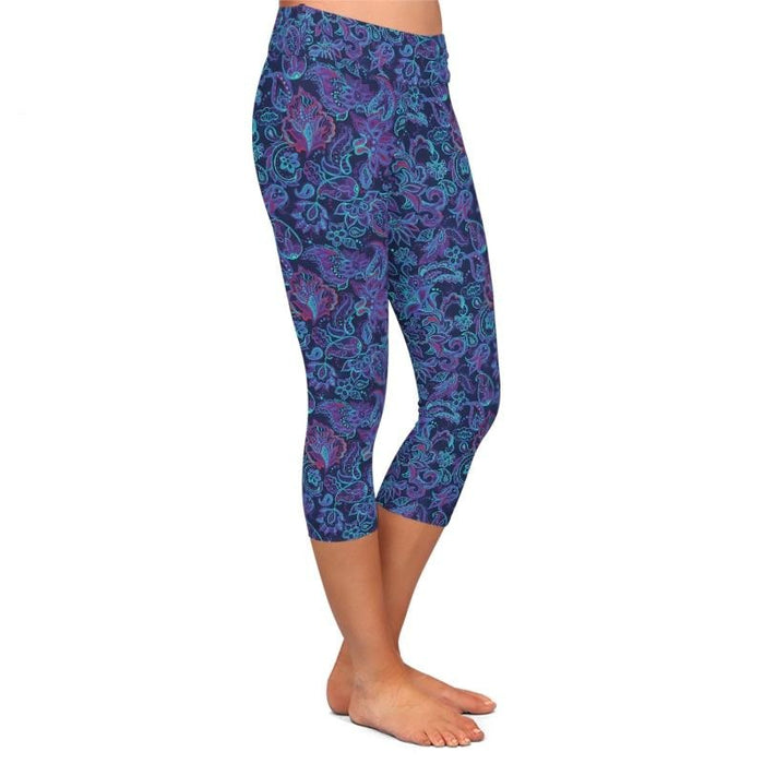 Ladies Beautiful Blue Paisley Printed Capri Leggings