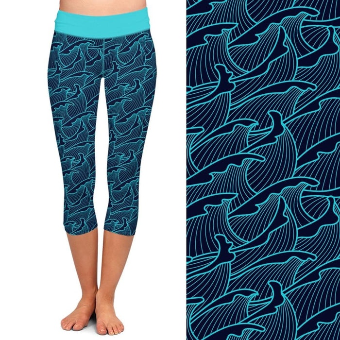 Ladies Sea Waves Digital Printed Capri Leggings