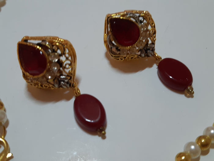 Maroon Golden Base Pendant Set - NATASHAHS