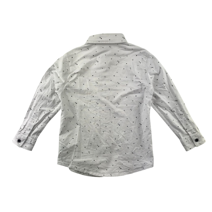 Matalan shirt 5-6 years white triangle print design shirt