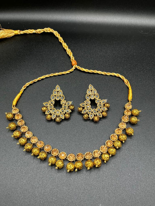 NATASHAHS GOLDEN BASED EARRING 0255 - NATASHAHS