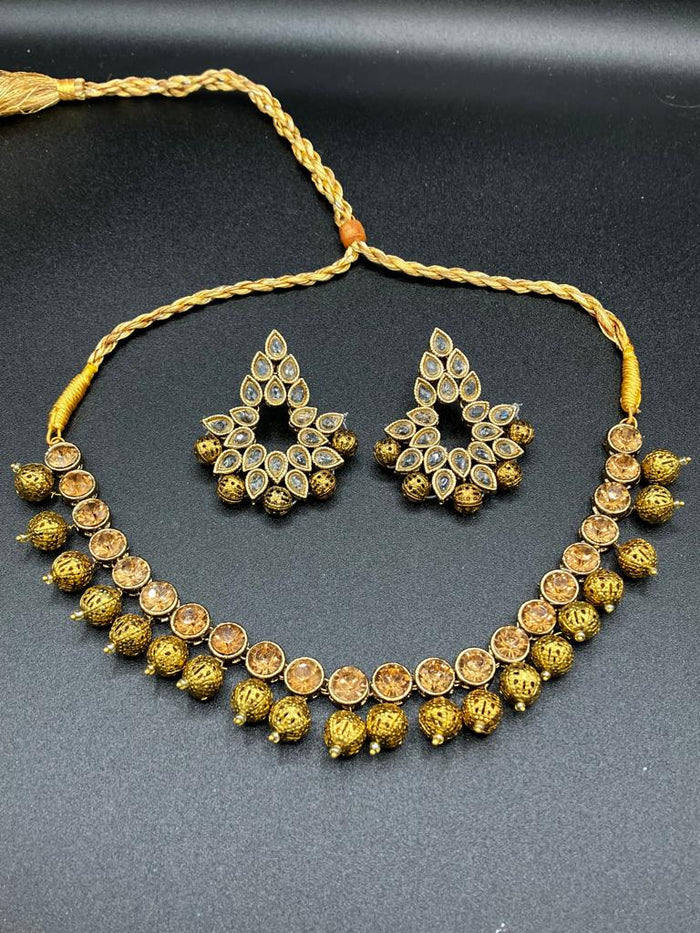 NATASHAHS GOLDEN BASED EARRING 0255 - NATASHAHS