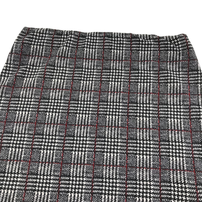 New Look 8-9 year grey houndstooth skirt