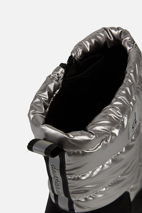 Deux par Deux silver quilted tall winter boots for kids, close-up of the quilted shaft