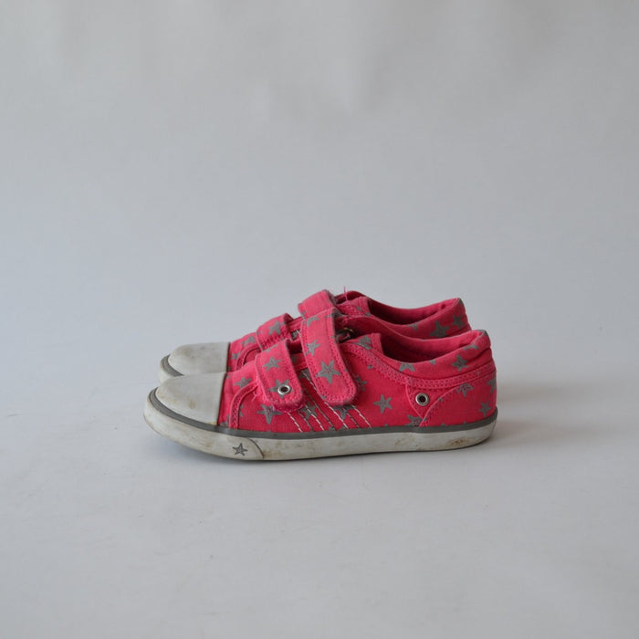 Pink size UK 12 (jr) star trainers
