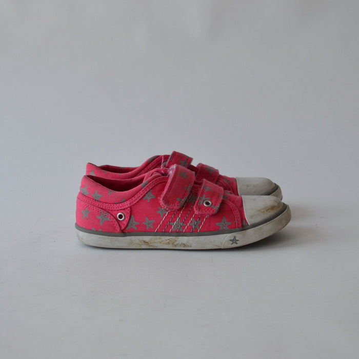 Pink size UK 12 (jr) star trainers