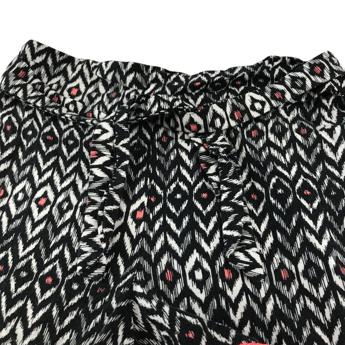Primark 10-11 black and white print shorts