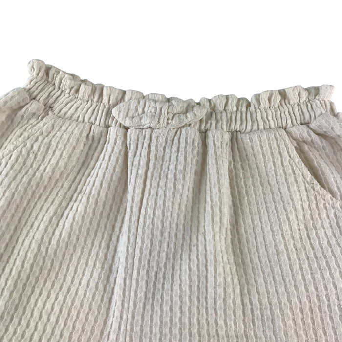 Primark 6-7 years white frilled hem and elasticated waist shorts