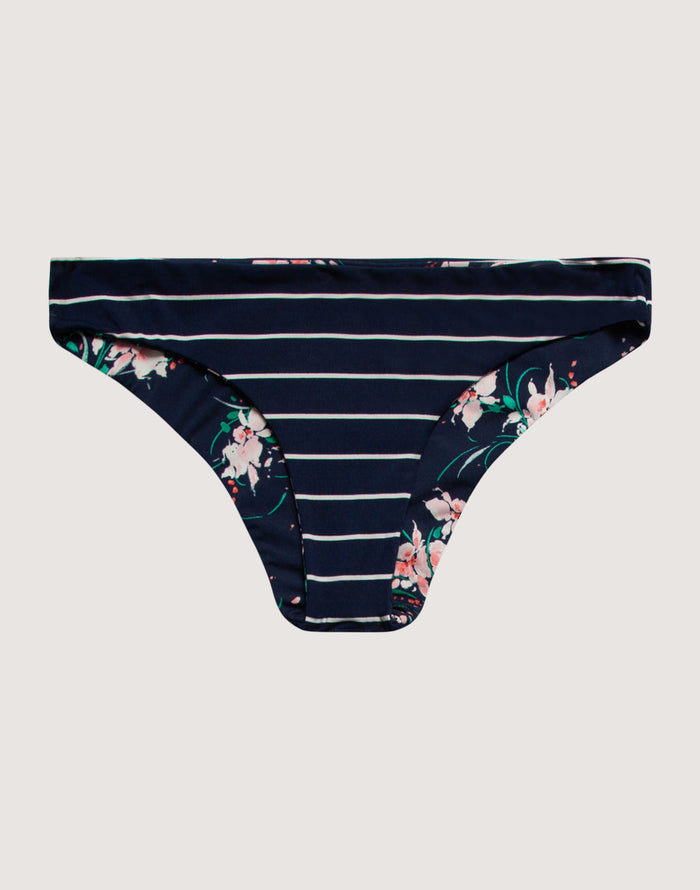 Sanitas Reversible Bottom: Nautical/Bouquet - FINAL SALE