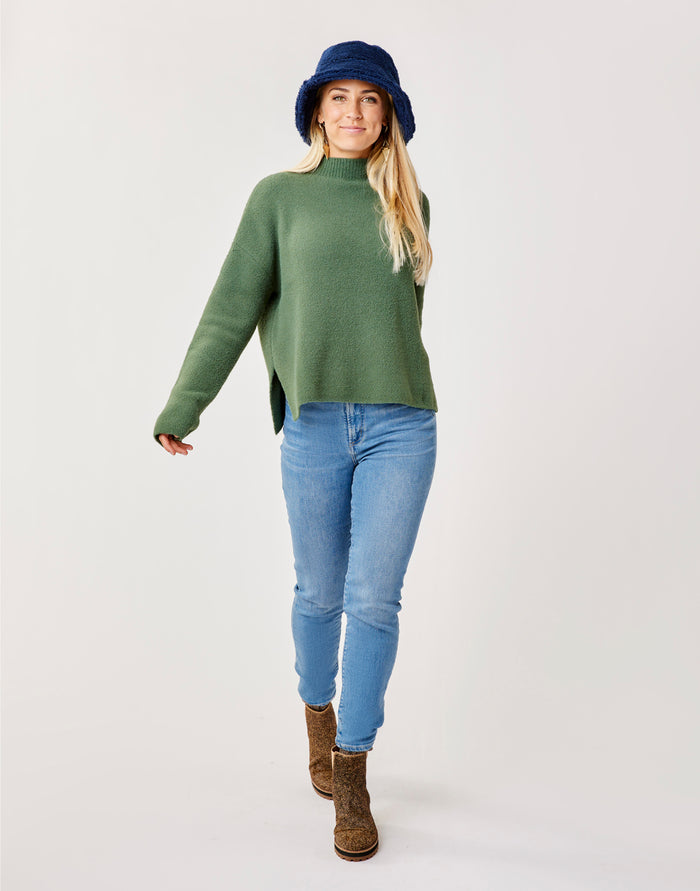 Sherpa Bucket Hat: Navy - FINAL SALE
