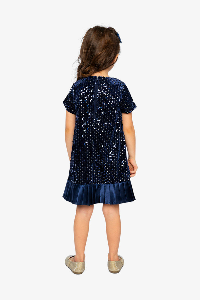 Lookbook: child wearing the Deux par Deux dark blue A-line dress, third image