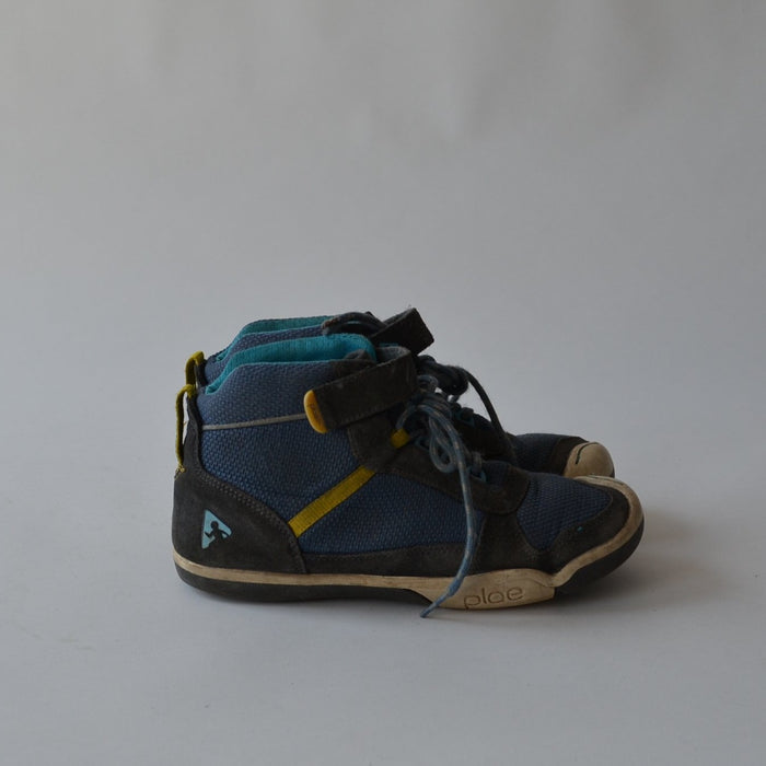 Size UK 1 blue high top trainers - blue high top