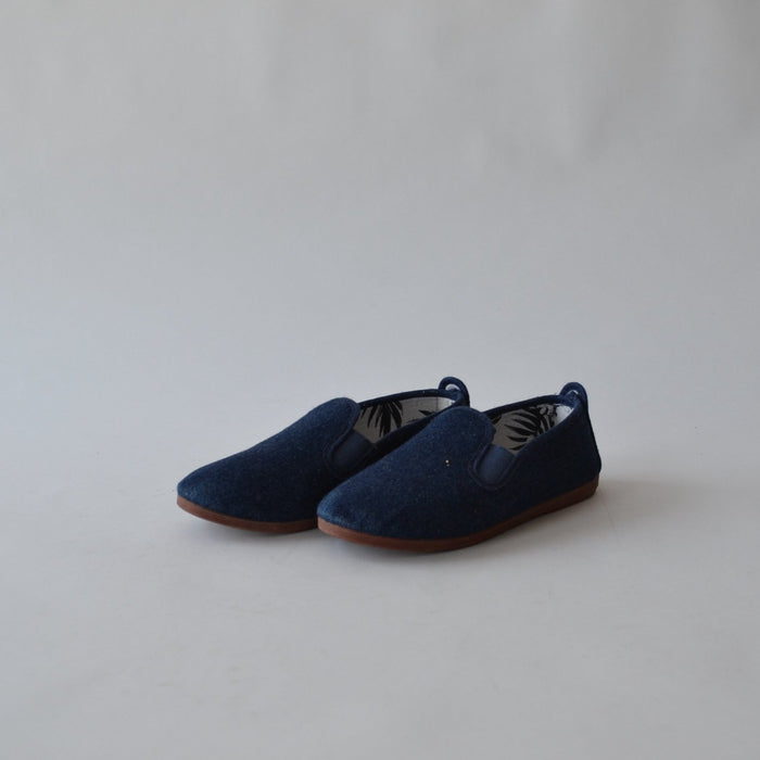 Size UK 10 (jr) blue denim plimsolls