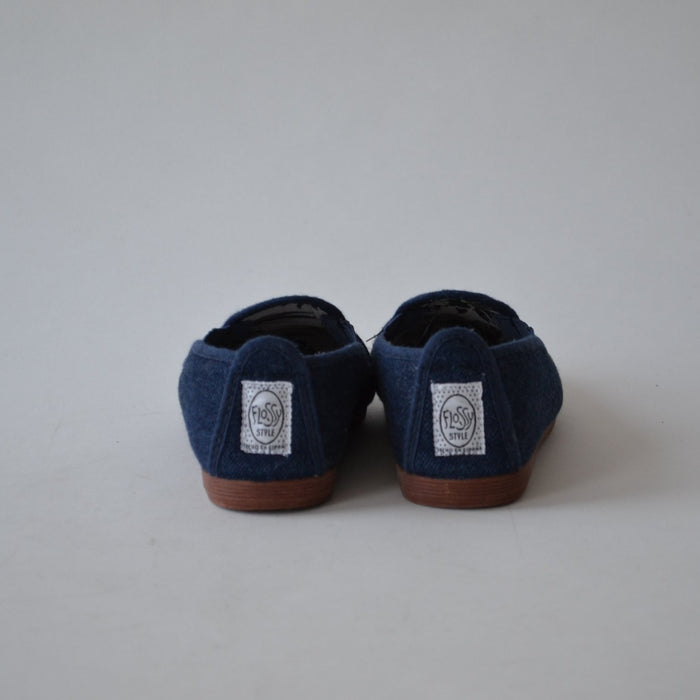 Size UK 10 (jr) blue denim plimsolls