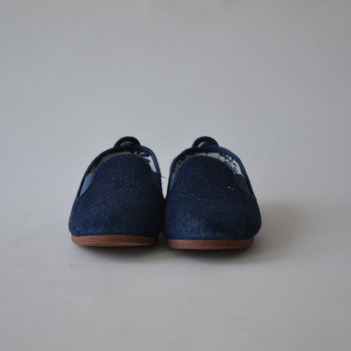 Size UK 10 (jr) blue denim plimsolls