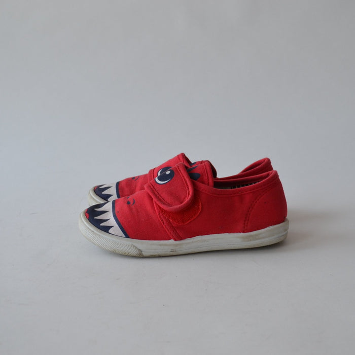 Size UK 11 (jr) red monster trainers