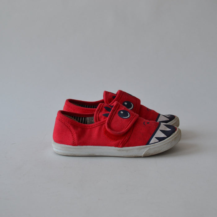 Size UK 11 (jr) red monster trainers