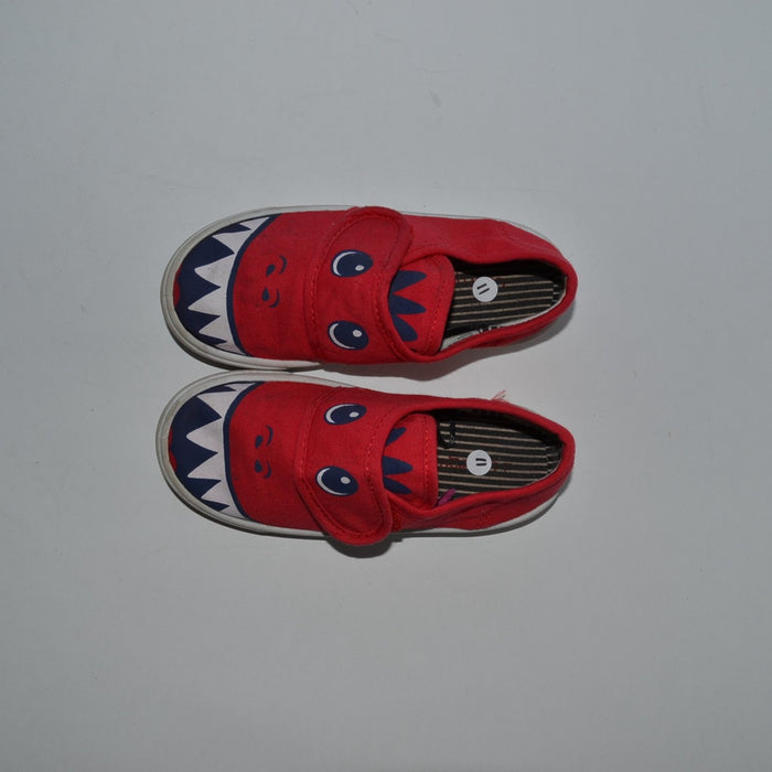 Size UK 11 (jr) red monster trainers