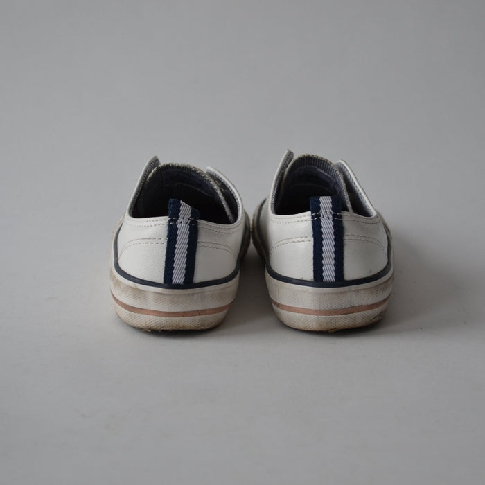 Size UK 13 (jr) white trainers
