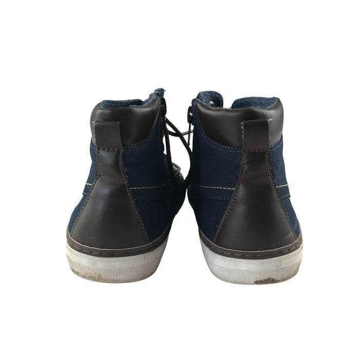 Size UK 2 navy trainers