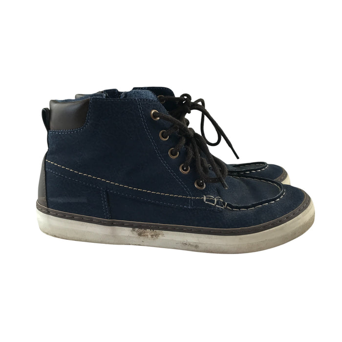 Size UK 2 navy trainers