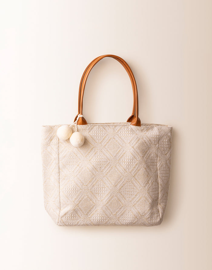 Treasure Tote: Cloud Texture