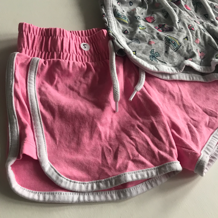 Unknown 5 years pink and grey bundle two shorts