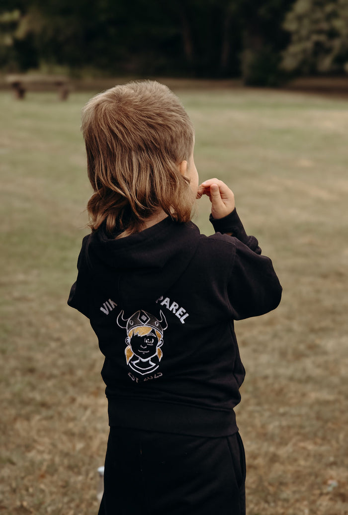 Black / 3-4 yrs