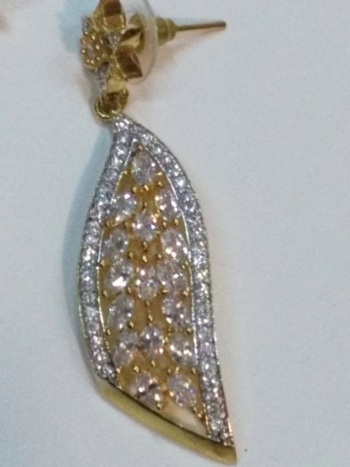 Wing-shaped earrings with champagne semi-precious stones - NATASHAHS