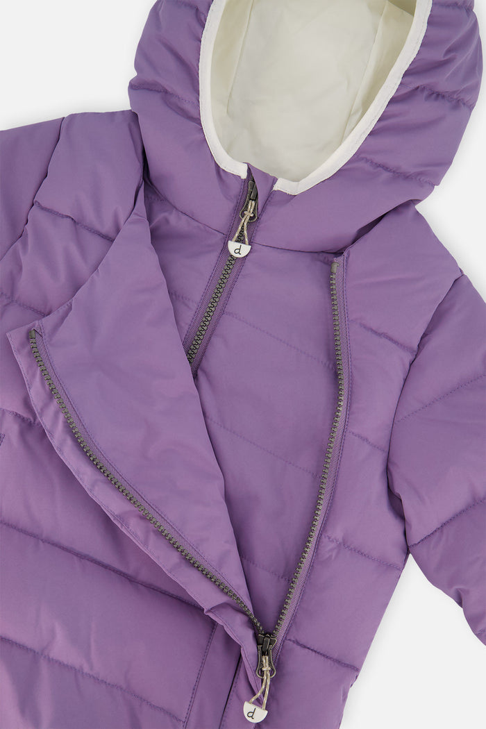 Deux par Deux winter jacket adapted for car seats, violet: close-up with the front panel opened